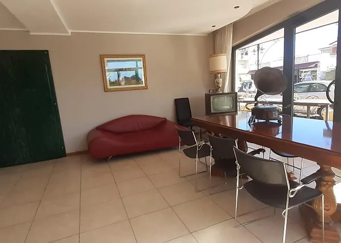 Ubika Hotel