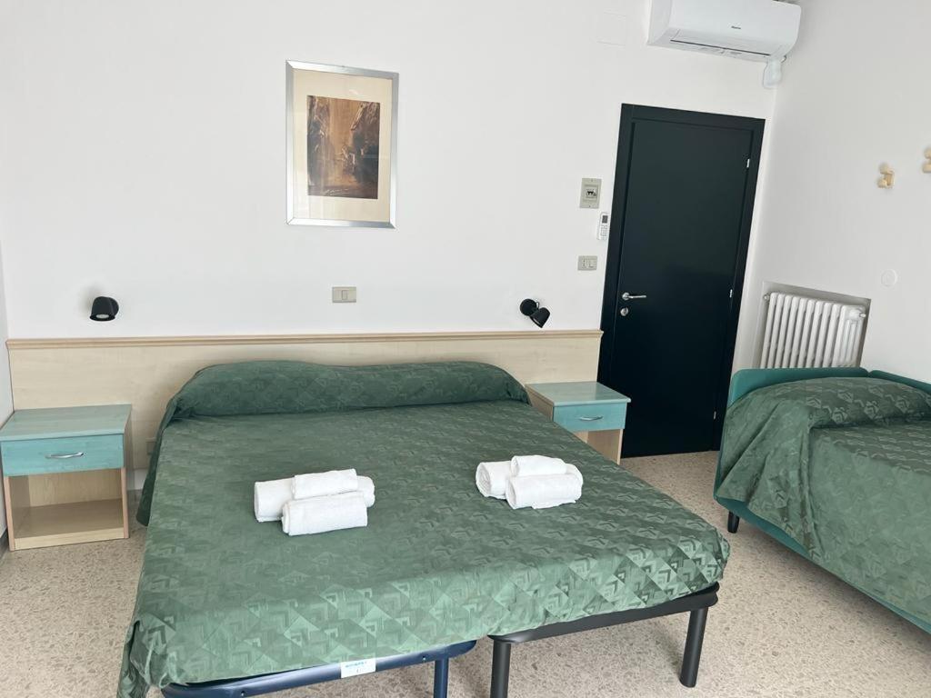 Ubika 2* Porto San Giorgio